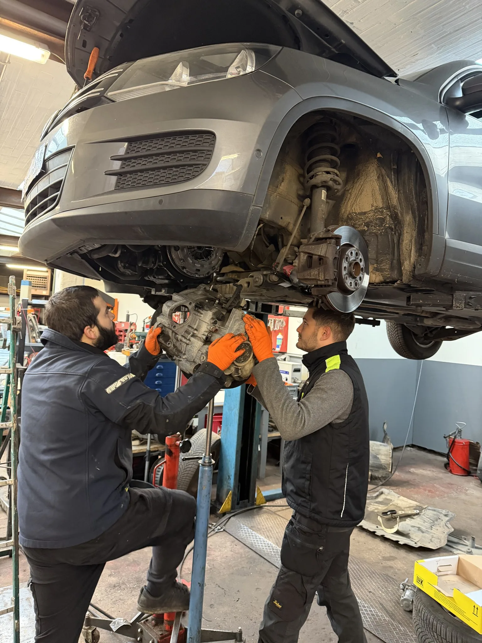 Boîte de vitesses DSG en cours de réparation DMT AUTOGROUP Zaventem